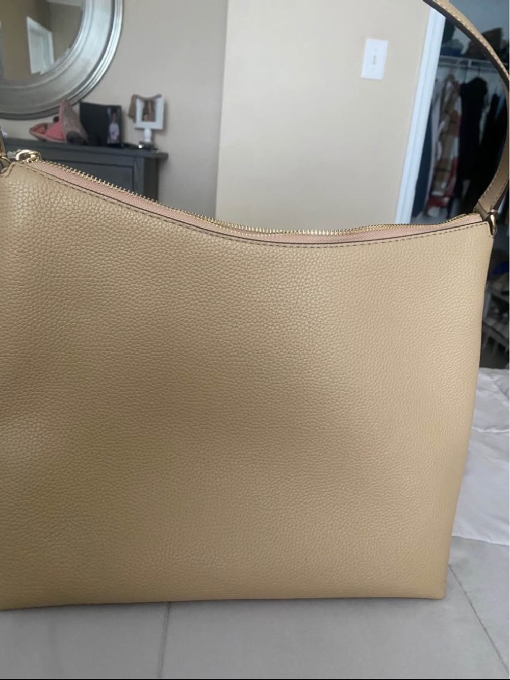 Michael Kors Beige Tan Pebbled Leather Shoulder Bag with Front Pockets - Picture 3 of 3